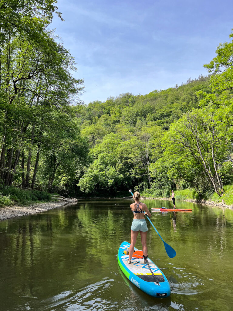 Group Stand up Paddle On The Lesse River Tour Du Monde En Belgique group-stand-up-paddle-on-the-lesse-river-tour-du-monde-en-belgique