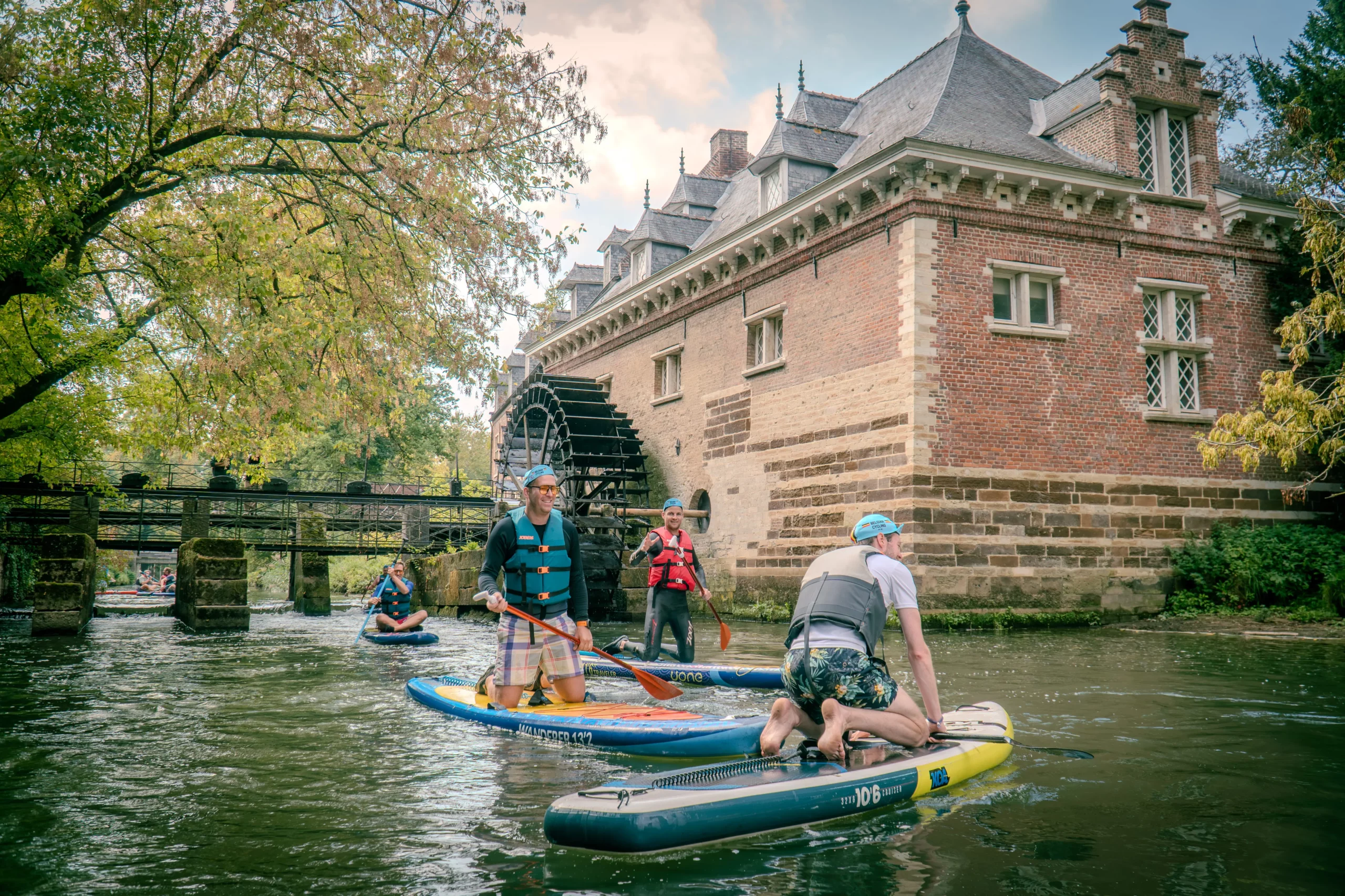 Visite en stand-up paddle dans la ville de Louvain